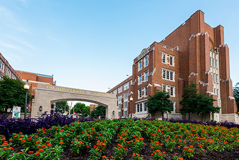 Photo of the UTHSC campus. Links to Gifts of Cash, Checks, and Credit Cards