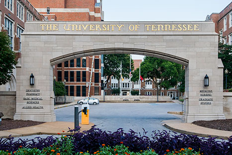 Photo of the UTHSC entrance. Links to Gifts by Estate Note